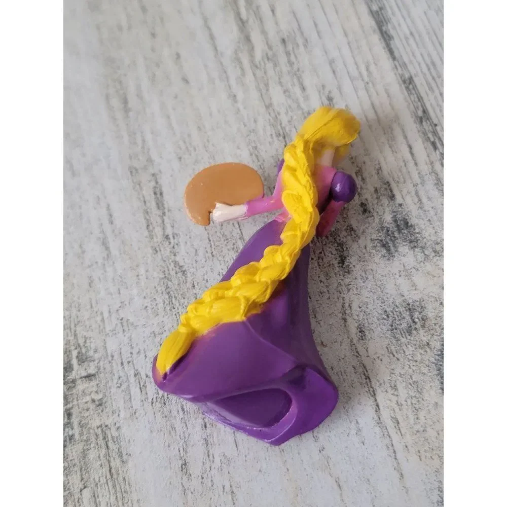 Disney Rapunzel painting Tangled‎ Pixar toy figure